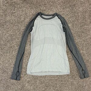 lululemon athletica Swiftly Tech Long Sleeve. Size 10.